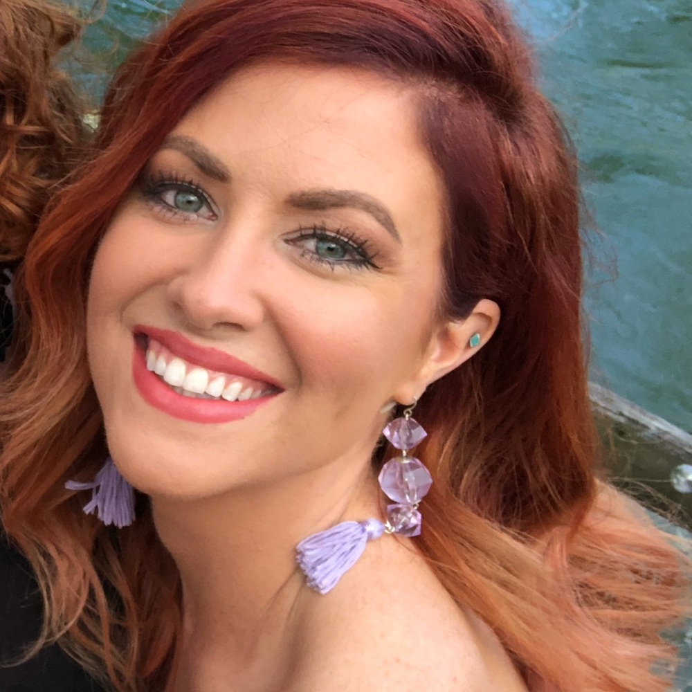 Meet your Posher, Jennifer